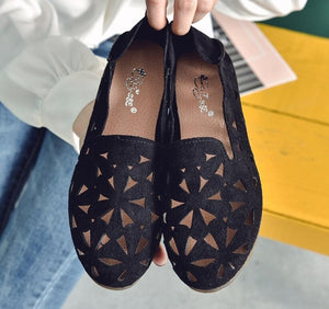 Summer Women Flat Shoes Soft Casual Loafers Female Ballet Flats Sweet Cut Out Suede Slip On Moccasins Breathable Ladies Footwear