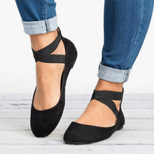 Load image into Gallery viewer, COVOYYAR Hot Women Ballet Flats 2019 Spring Autumn Elastic Strap Women Shoes Back Zipper Casual Black Shoes Big Sizes WFS944